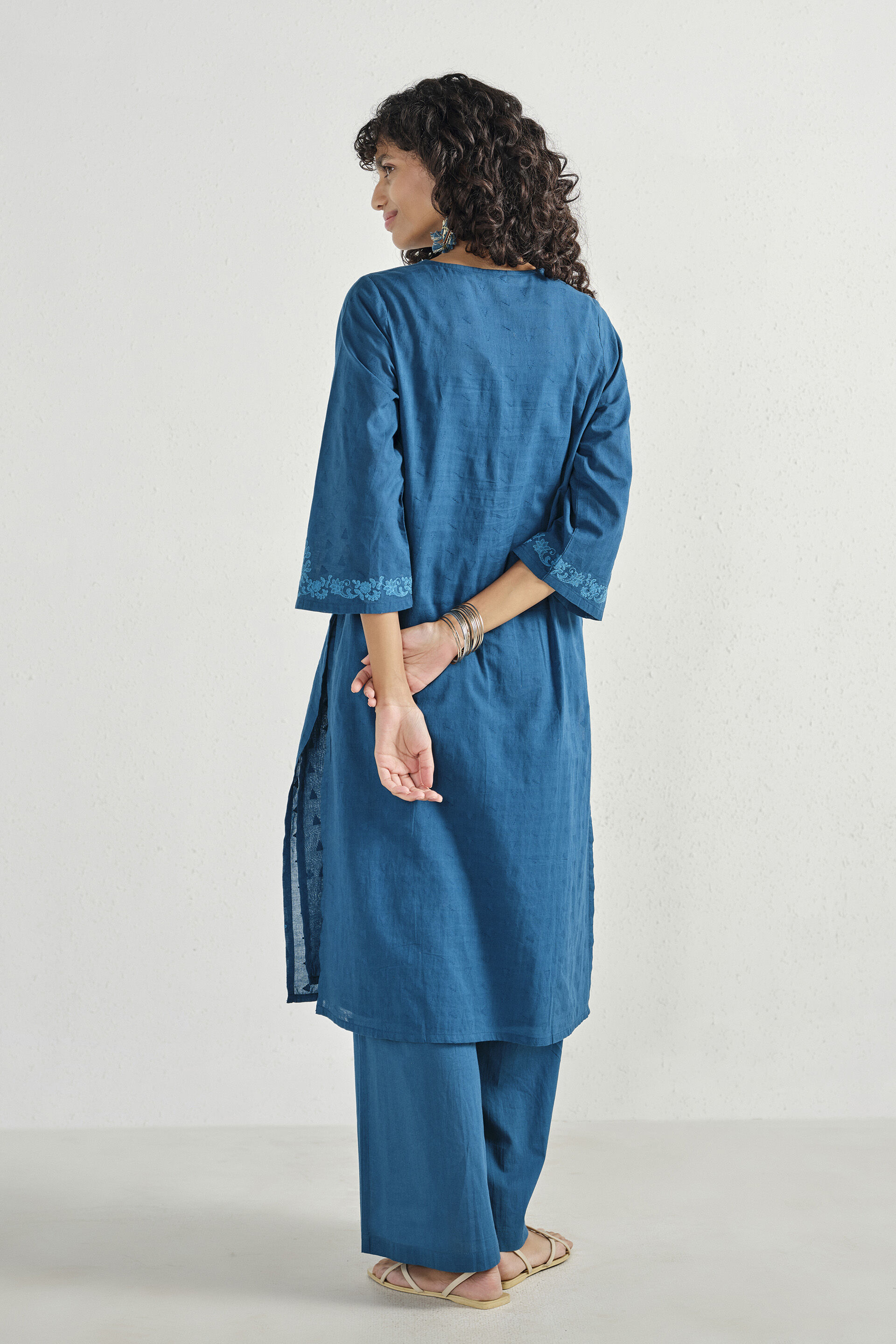Nirvi Emboirdered Kurta Set, Indigo, image 5